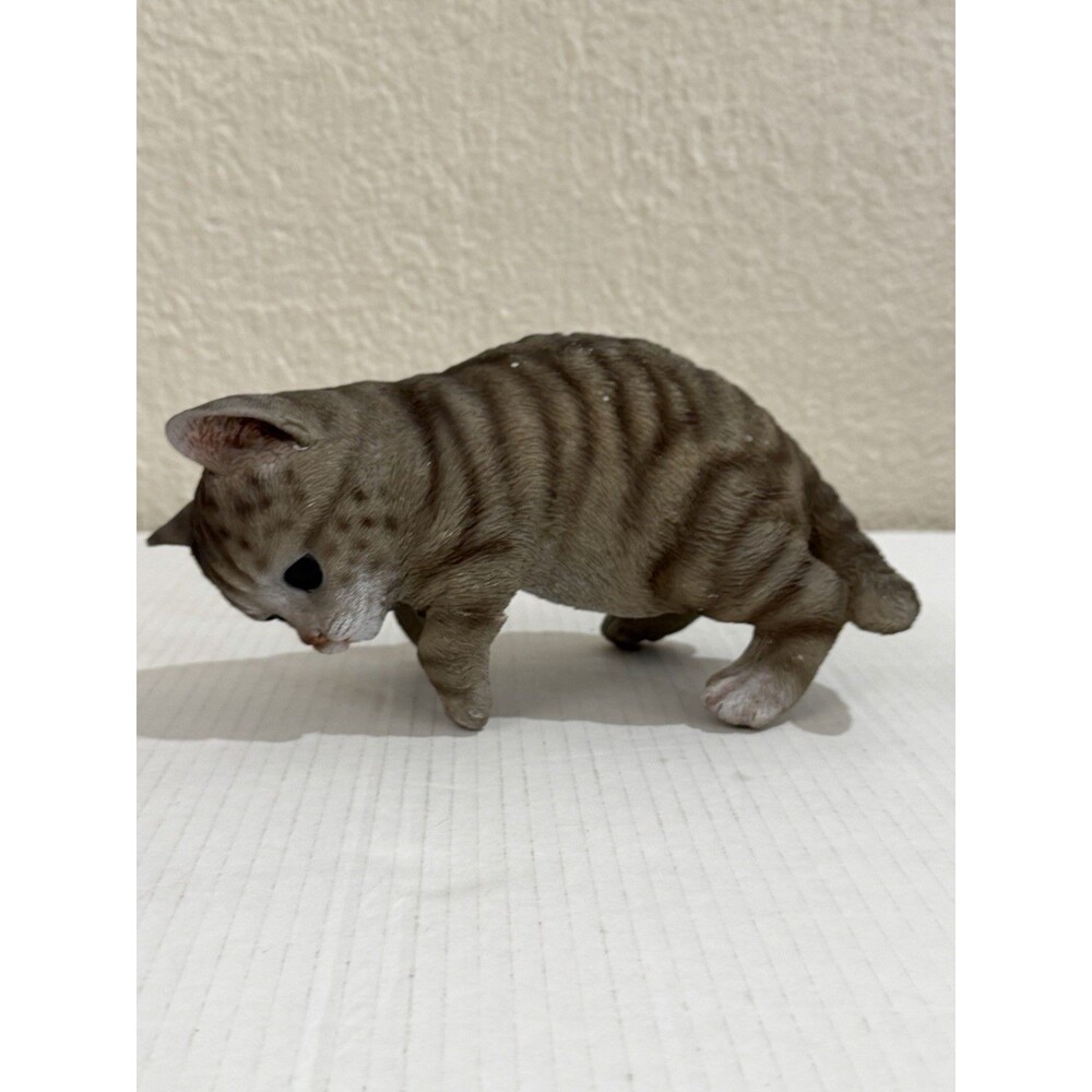 CAT FIGURINE 3 X 4 In Resin